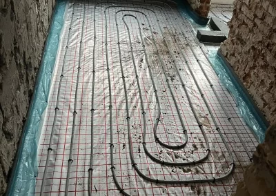 Instalace podlahového topení a rekonstrukce rodinného domu. Jistebník