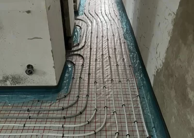 Instalace podlahového topení a rekonstrukce rodinného domu. Jistebník